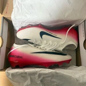 Fresh Nike Mercurial Cleats - White and Red
